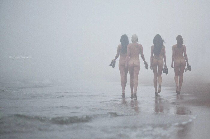 The sea, the fog, the girls... - NSFW, Girls, Erotic, Booty, Sea, Fog