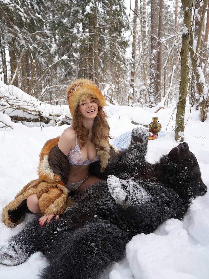 Continuation of the post In the Woods - NSFW, Girls, Erotic, Professional shooting, Inga Sunagatullina, Boobs, Underwear, Booty, Winter, The Bears, Reply to post, Longpost