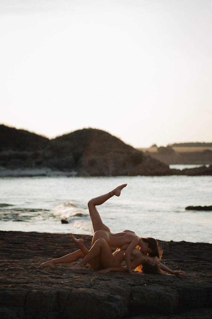Body plexuses - NSFW, Girls, The photo, beauty, Long hair, Erotic, Naked, Water