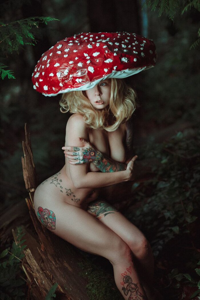 Let's go mushroom hunting! - NSFW, Boobs, Girl with tattoo, Tattoo, Mushrooms, Fly agaric, Forest, beauty, Longpost