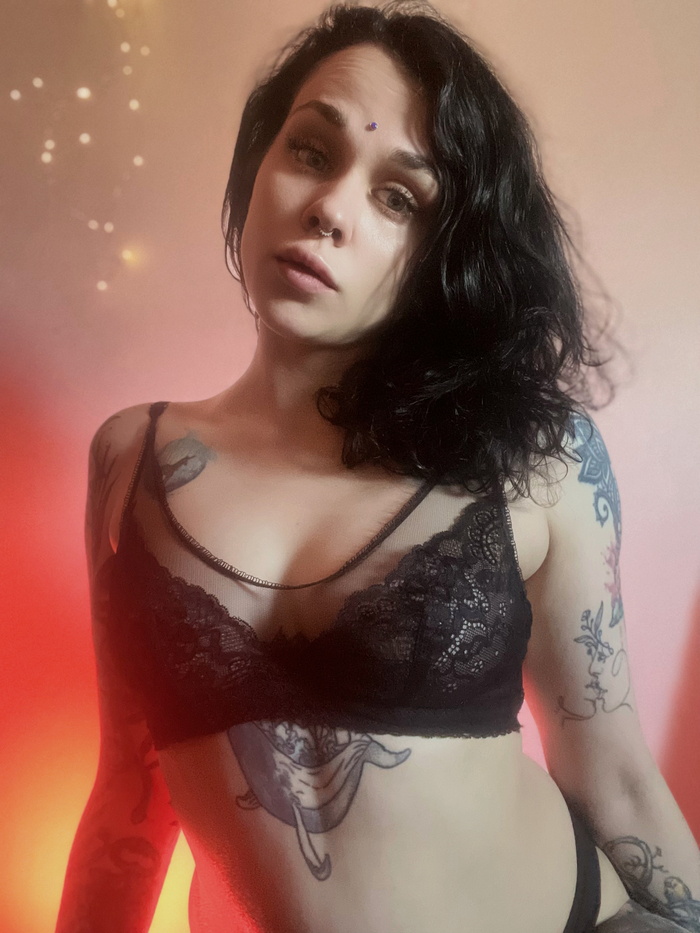 Have a great weekend, cats - NSFW, My, Girls, Brunette, Girl with tattoo, Erotic, Tattoo, The photo, Homemade, Underwear