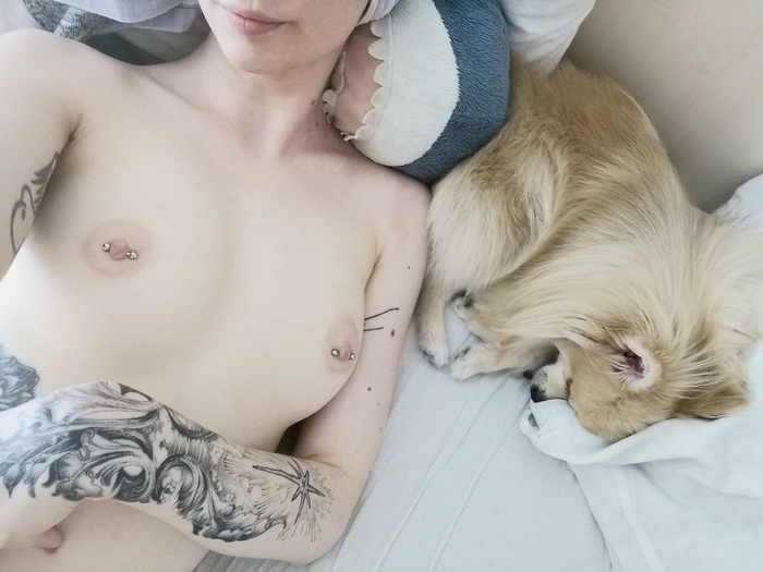 Strawberry or doggy everyday life? - NSFW, My, Boobs, Piercing, Tattoo, Girl with tattoo, Erotic, Dog, No face