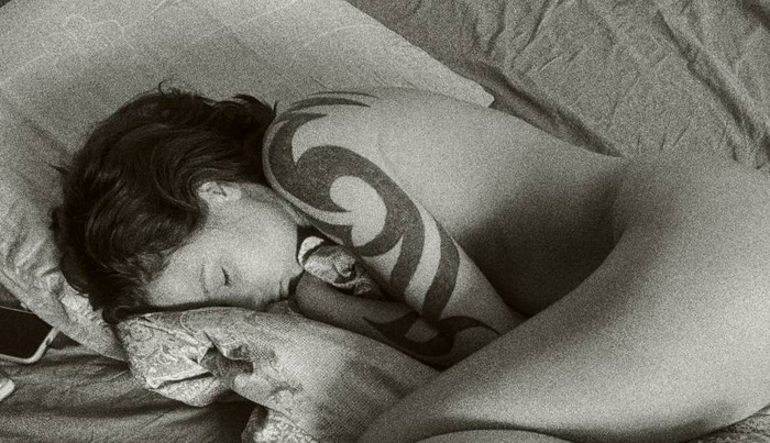 And for those who go to bed - restful sleep - NSFW, My, Girls, The photo, Black and white photo, Dream